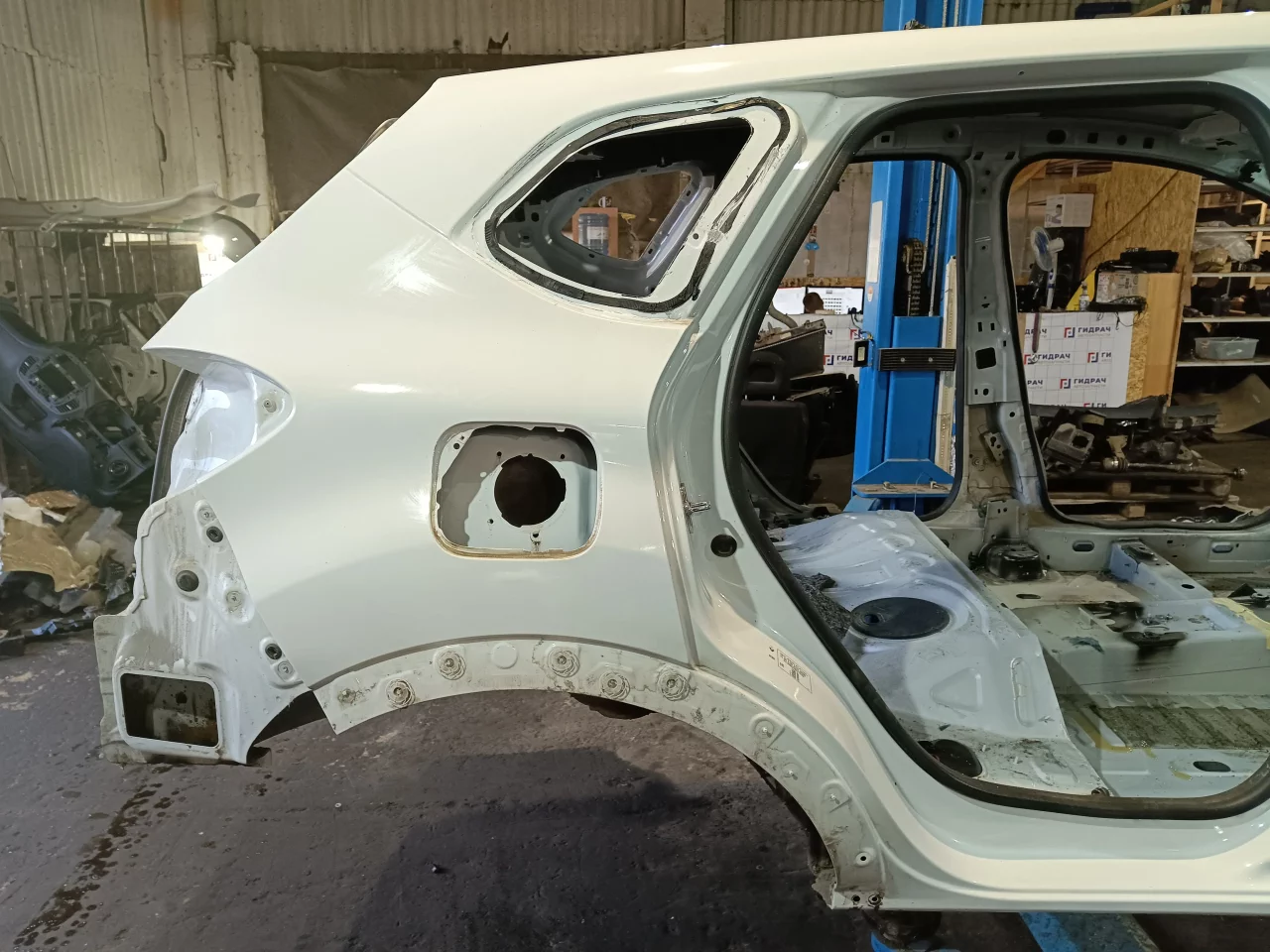 Крыло заднее правое Renault Kaptur 760221944R